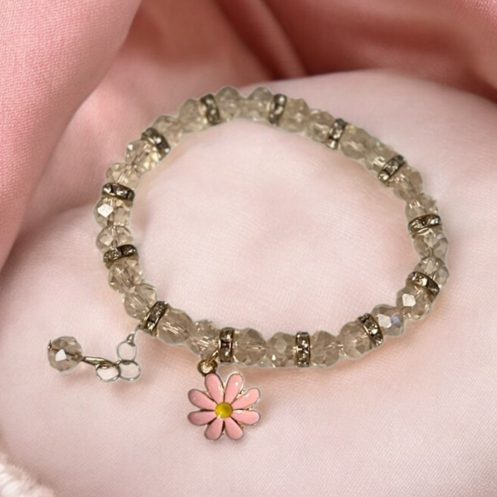Crystal Beaded Bracelet with Flower Charm – Stretch